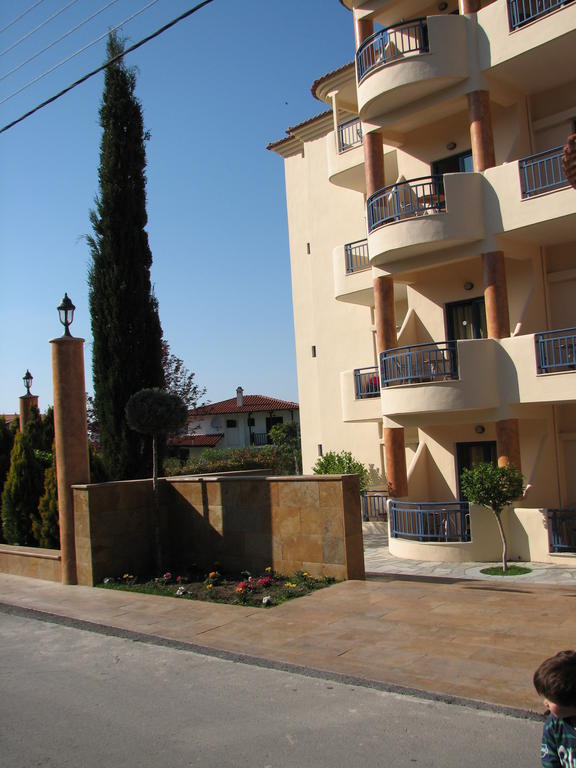 Hotel Azur Kriopigi Buitenkant foto
