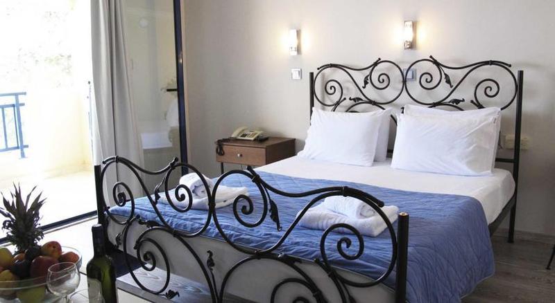 Hotel Azur Kriopigi Buitenkant foto