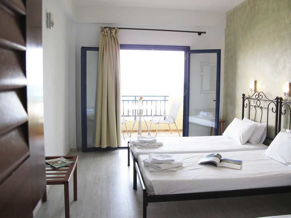 Hotel Azur Kriopigi Buitenkant foto