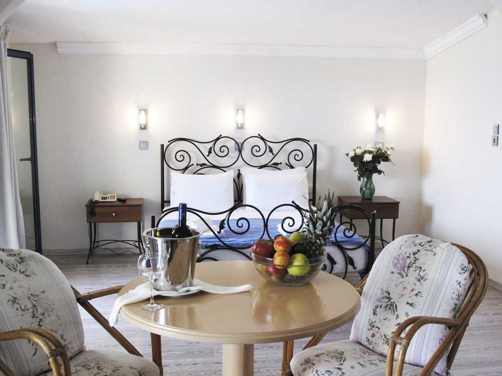 Hotel Azur Kriopigi Buitenkant foto