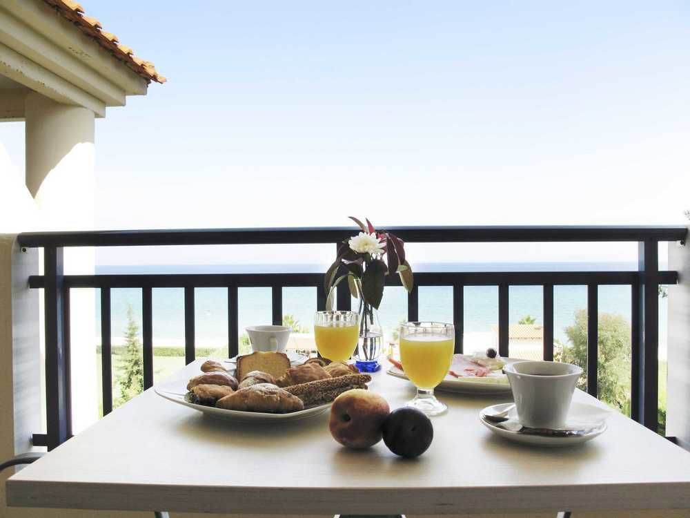 Hotel Azur Kriopigi Buitenkant foto