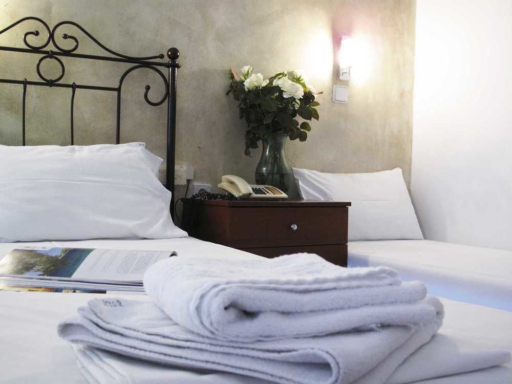 Hotel Azur Kriopigi Buitenkant foto